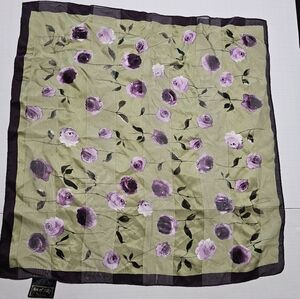 ART OF SILK TIE RACK 100% SILK  FLORAL Approximately 19×20 Inches
